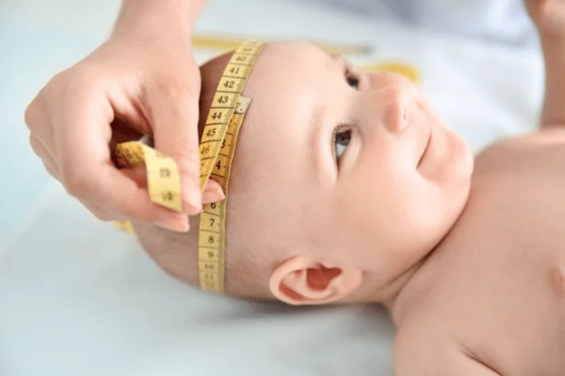 Desenvolvemento infantil aos 9 meses