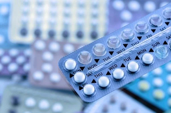 Como se diagnostica e trata a síndrome do ovario poliquístico?