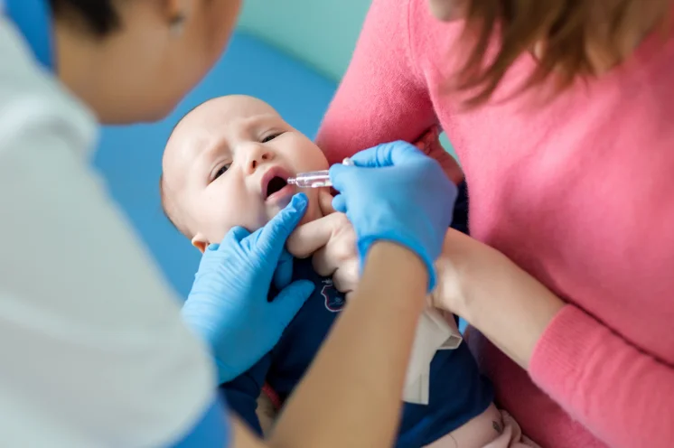 Que é a vacina contra o rotavirus?  Cando deben tomar os nenos a vacina Rota?  Dose e horario de inxeccións