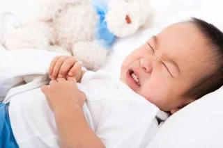 Solución cando os bebés teñen flatulencia