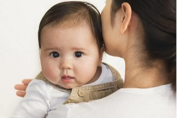 Tips for å kurere hikke hos babyer
