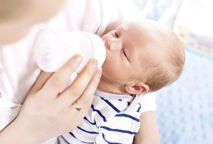 Tips til foreldre til babyer med kolikksyndrom