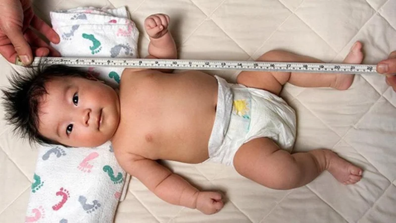 Desenvolvemento infantil aos 9 meses