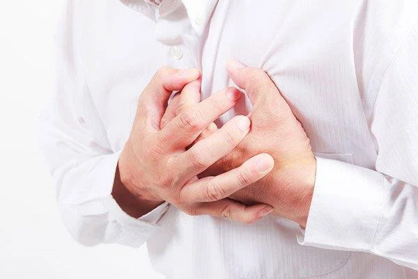 Dolor abdominal, a què s'ha de parar atenció per no perdre's causes perilloses?