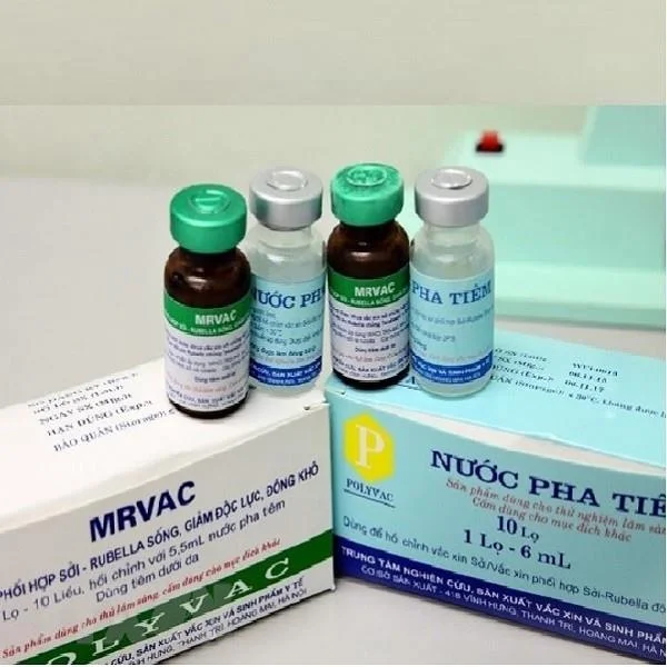 Hvilke typer mæslingevacciner findes der?