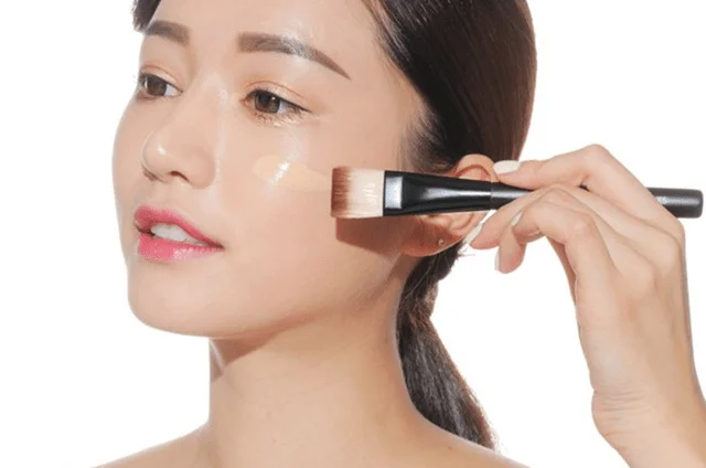 Coñeces estes 13 malos hábitos que causan acne?